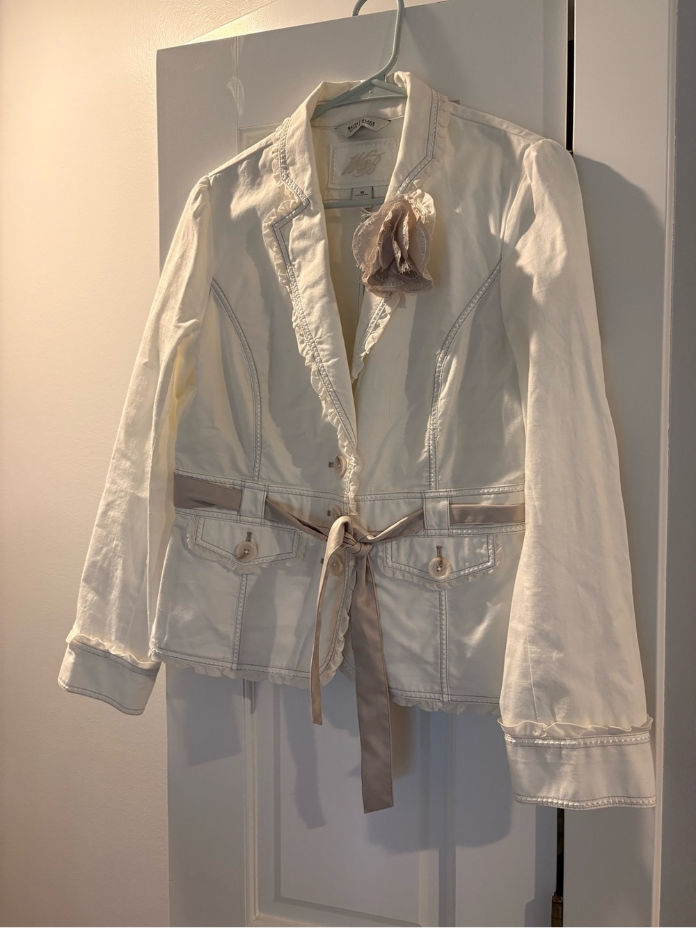 White House Black Market Cream Ribbon-Waist Blazer SO CUTE!  Sz 10